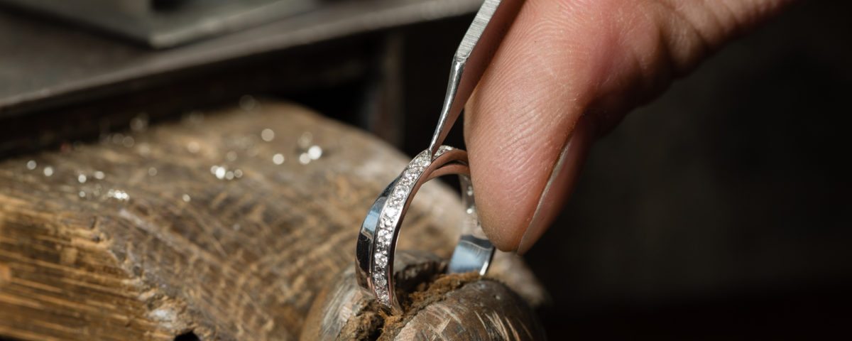 Craft jewellery making