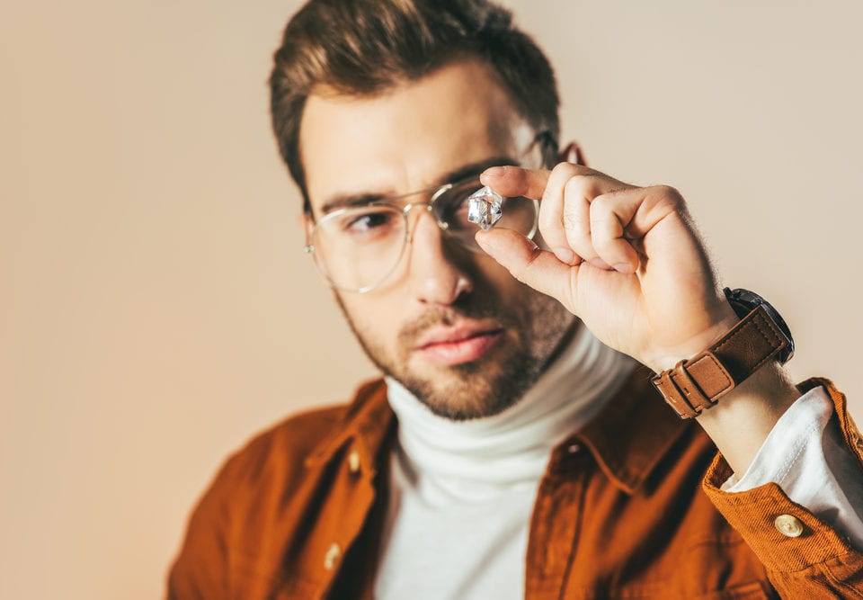 tests determine diamond legitimacy