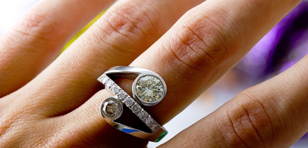 choosing pave band diamond ring