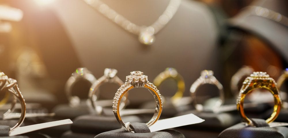 diamond jewelry options minimalists